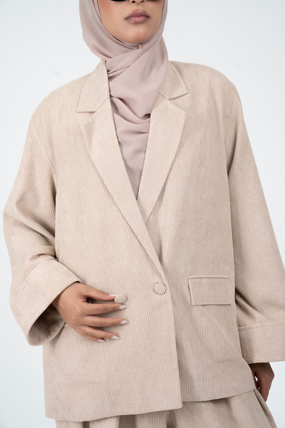 beige