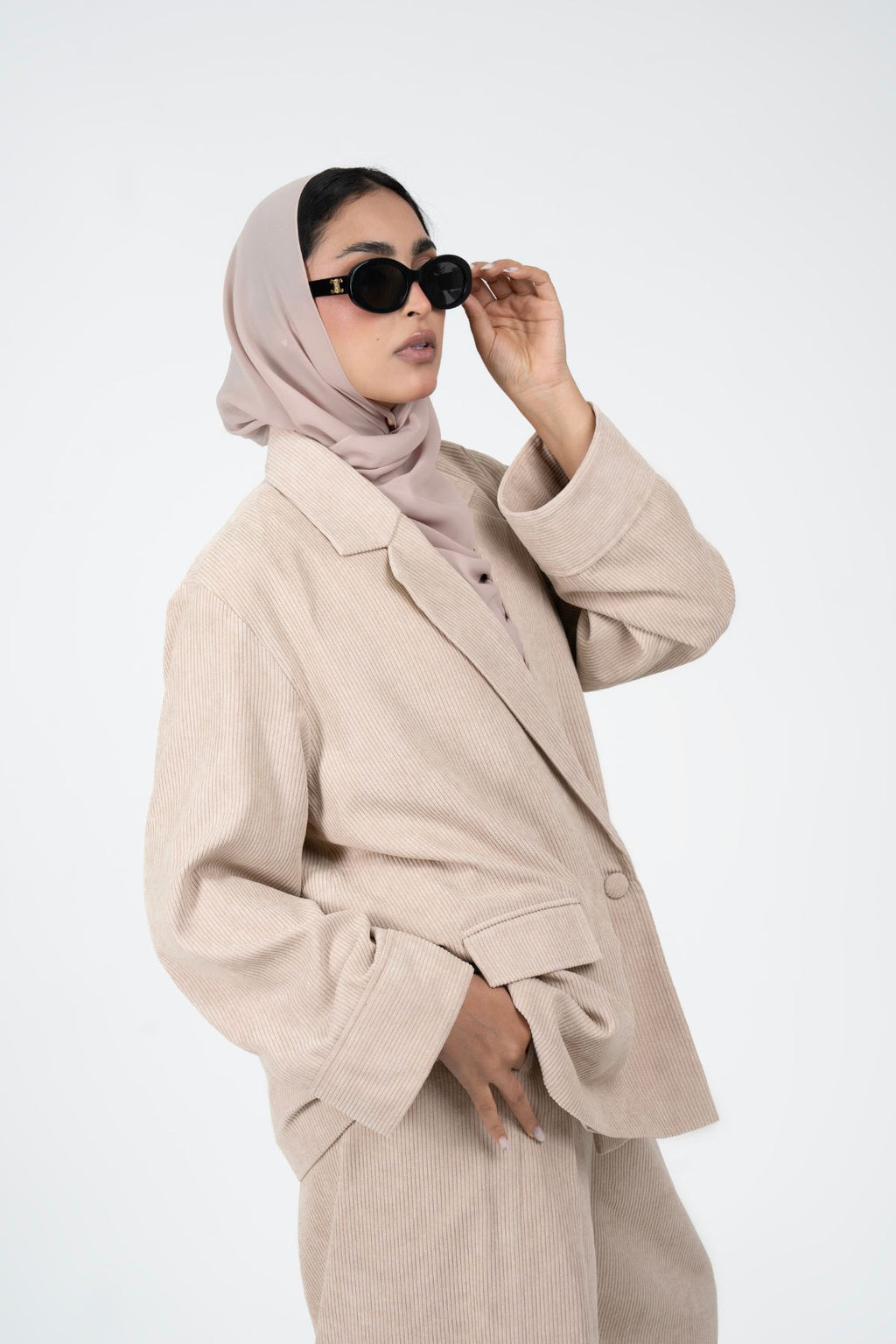 beige